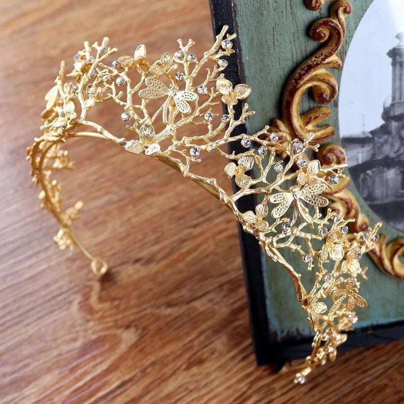 Gold Dragonfly Woodland Gatherer Krone-Bella Webshop