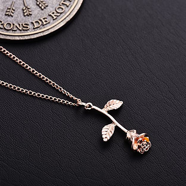 Halskette Mit Rosenanhänger-Bella Webshop