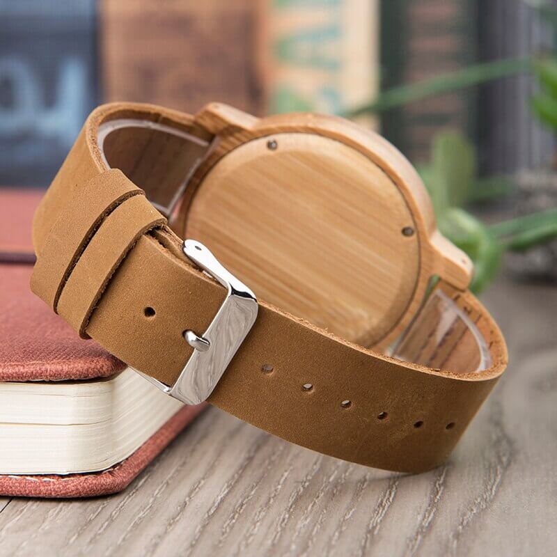 Hölzerne Uhr-Bella Webshop