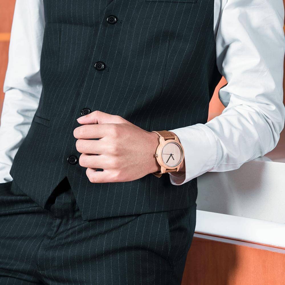 Hölzerne Uhr-Bella Webshop