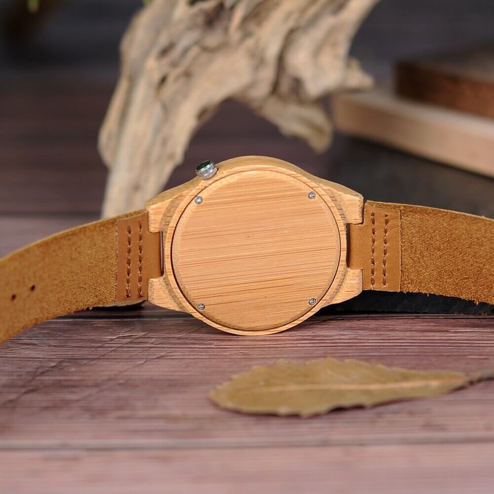 Hölzerne Uhr-Bella Webshop