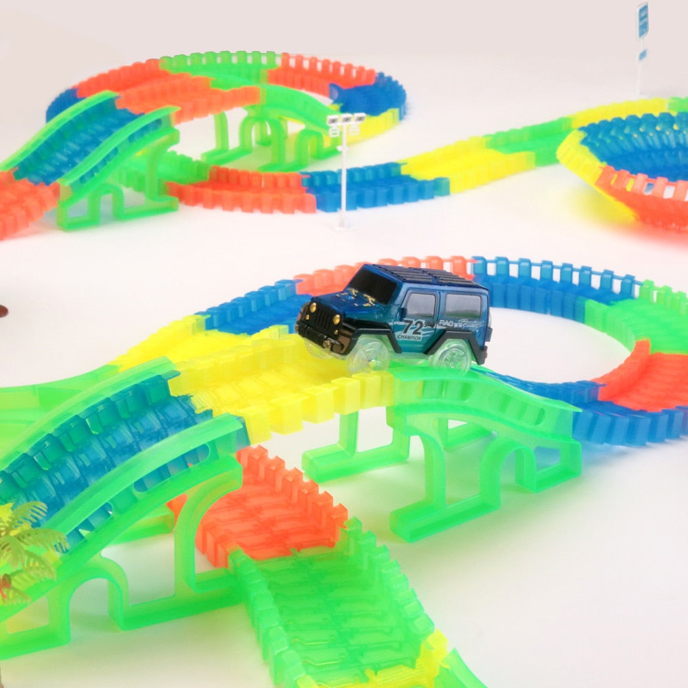 Leuchtendes Rennwagen-Bahn-Set-Bella Webshop