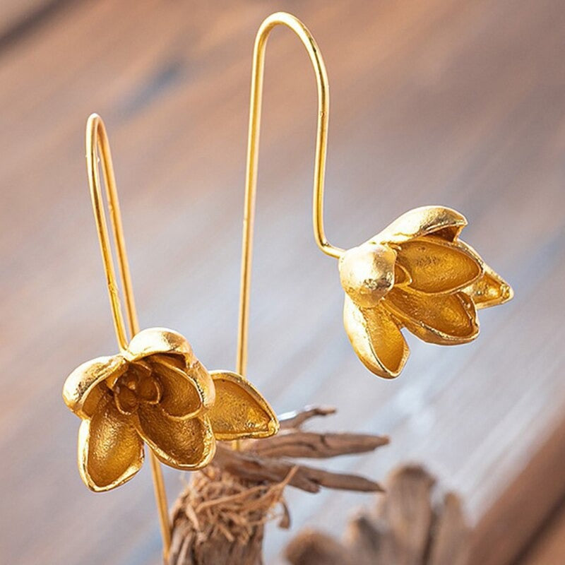 Magnolienblüten-Baumel-Ohrring-Bella Webshop