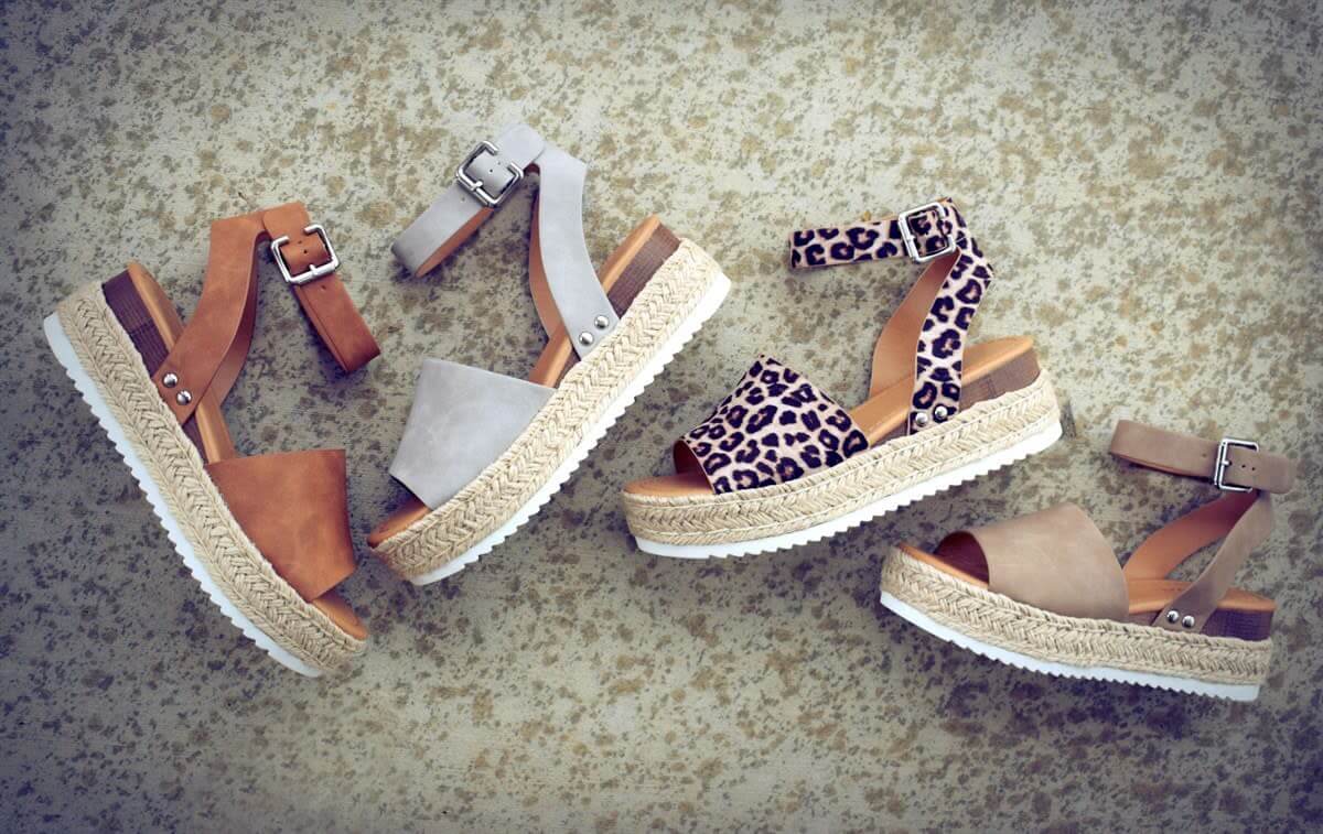 Offene Zehen-Knöchelriemen-Keilschuhe-Bella Webshop