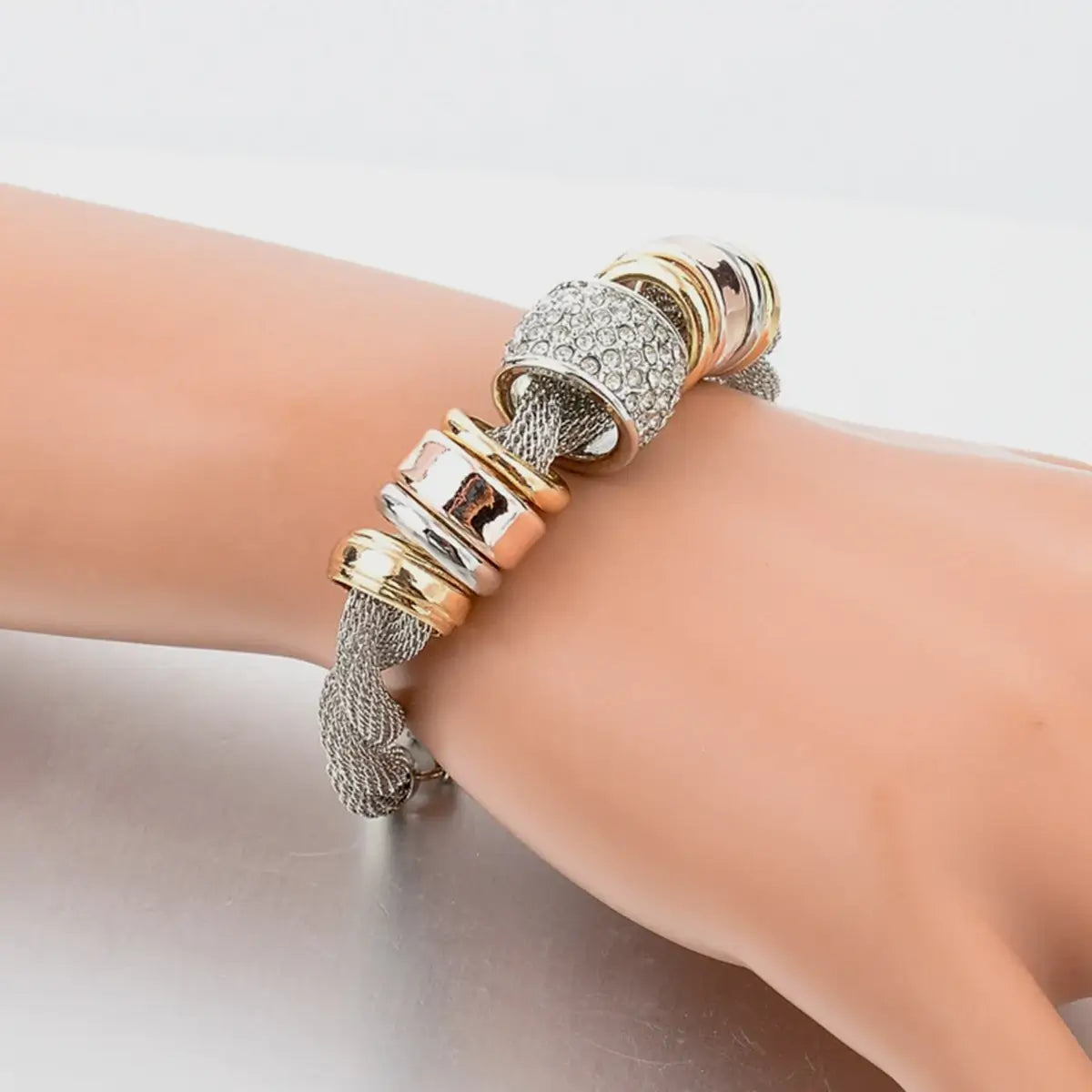 Verschlungener Ring Akzent Armband-Bella Webshop