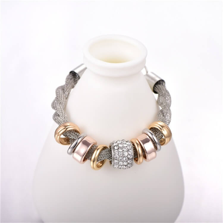 Verschlungener Ring Akzent Armband-Bella Webshop